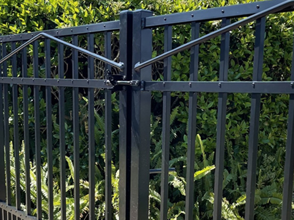 Residential Aluminum Fence - Pensacola, Florida